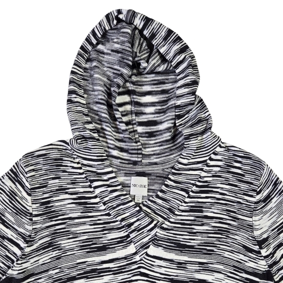 Nic+Zoe Vital Black White Abstract Stripe Knit Pullover Hoodie Beachy Stitch Fix - Picture 5 of 10